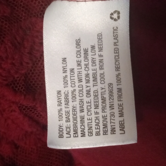 Burgundy & Lace Soft Knit Top by Xhilartion Sz XXL - Picture 7 of 9